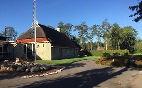 B&B Ut En Thus